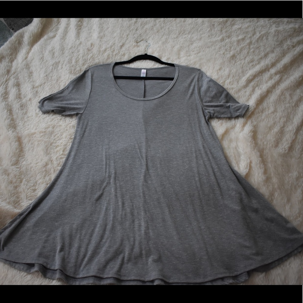Lularoe perfect tee